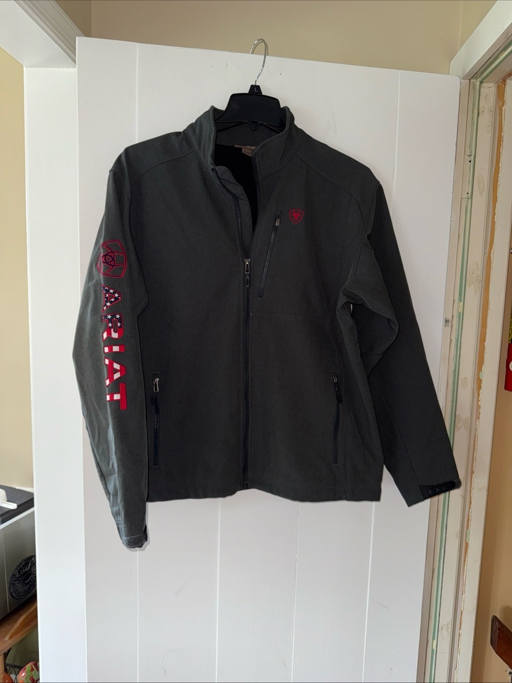Ariat 2.0 logo soft shell jacket men large